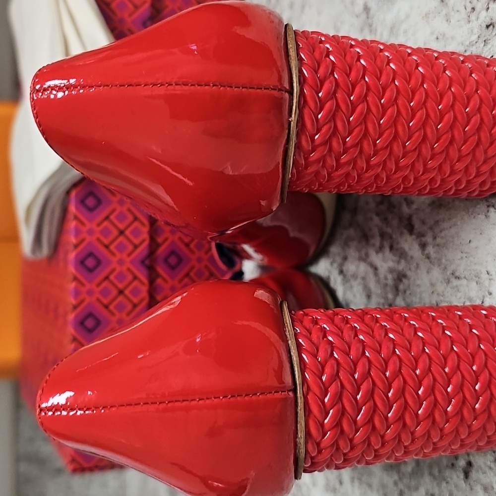 Chic Red Designer Women's Heels - Picture 11 of 12